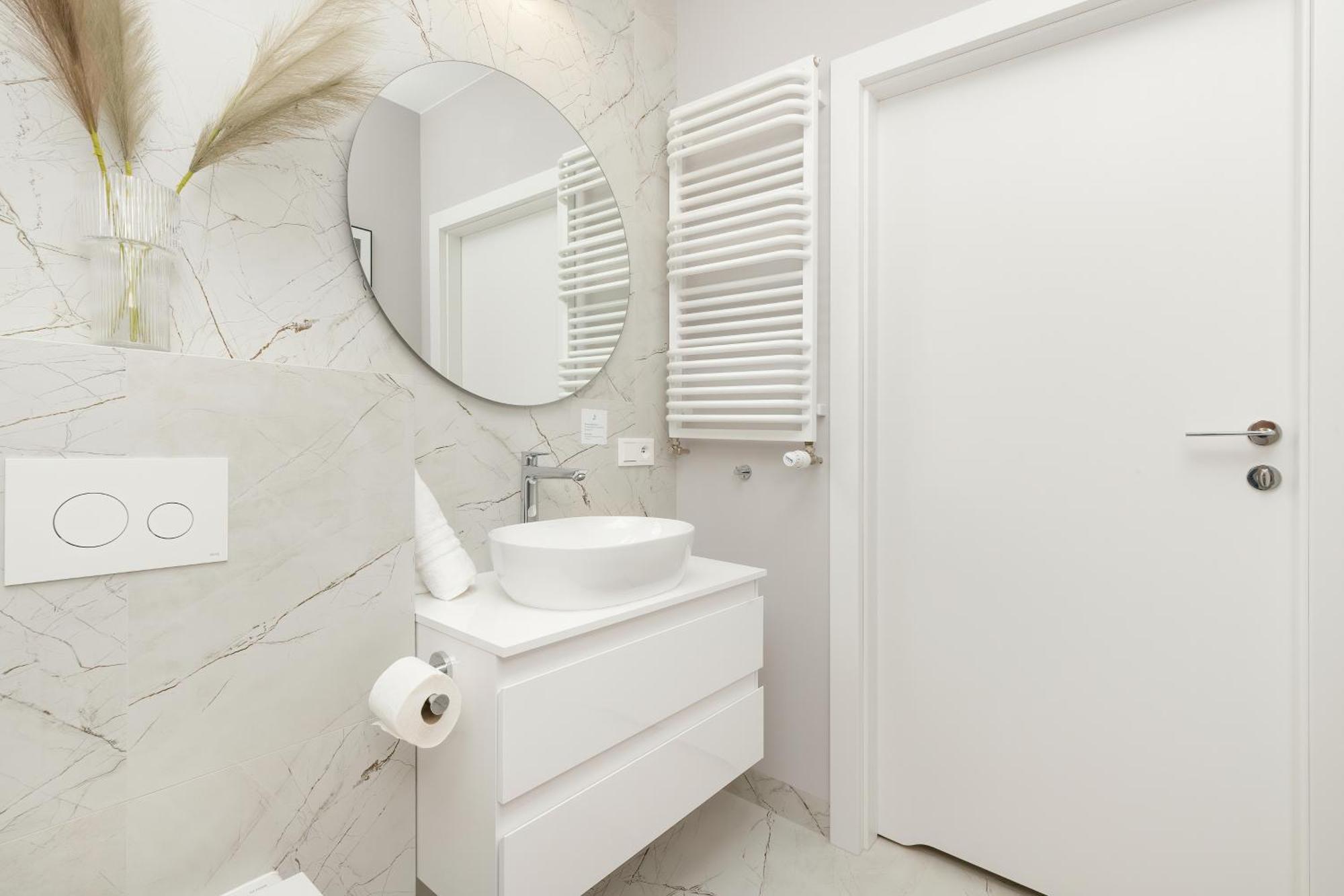 Apartment Modern Near Polsat Arena By Renters